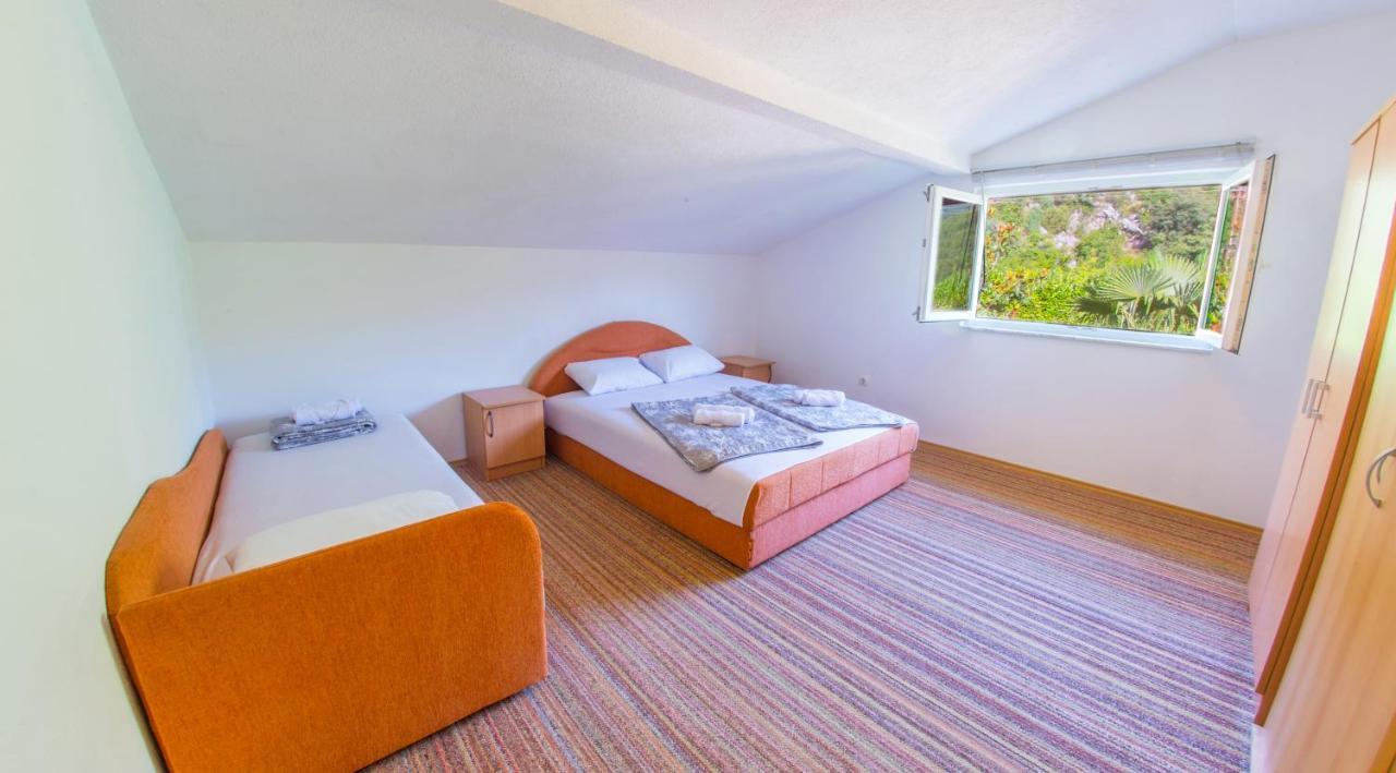 Holiday Home Narona Mostar Exterior foto