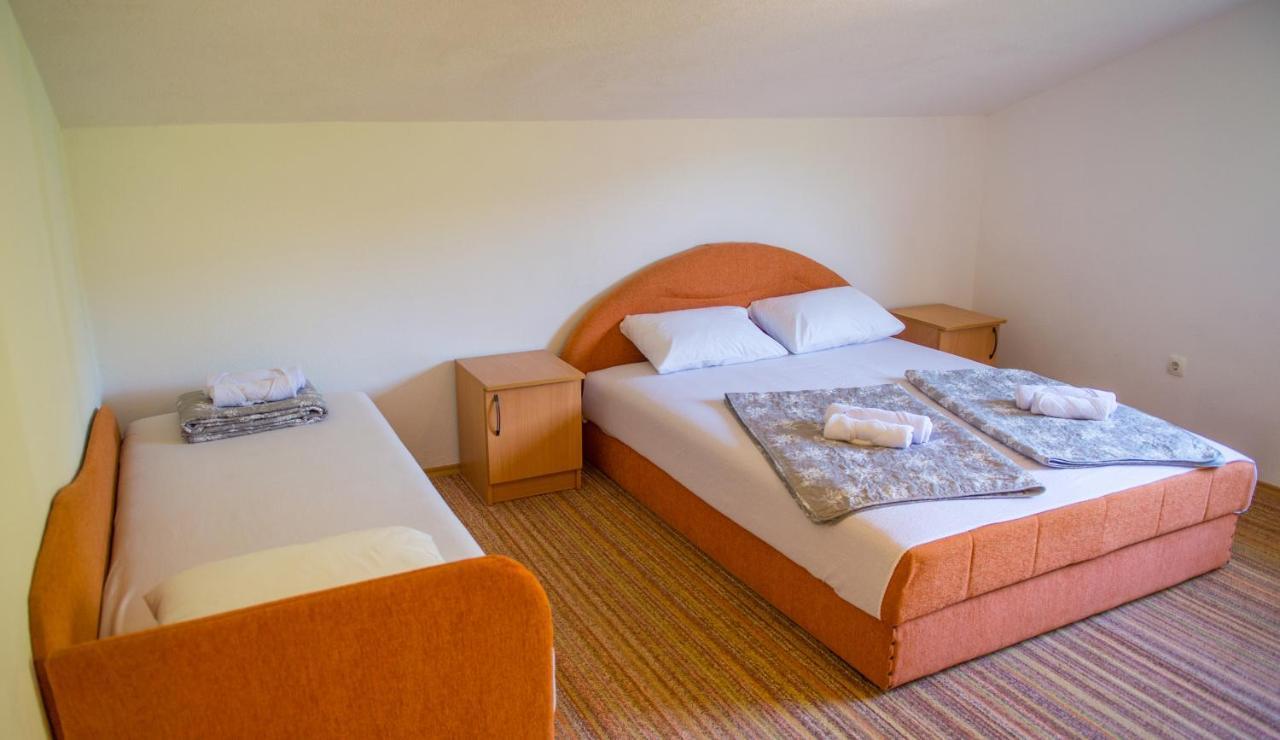 Holiday Home Narona Mostar Exterior foto
